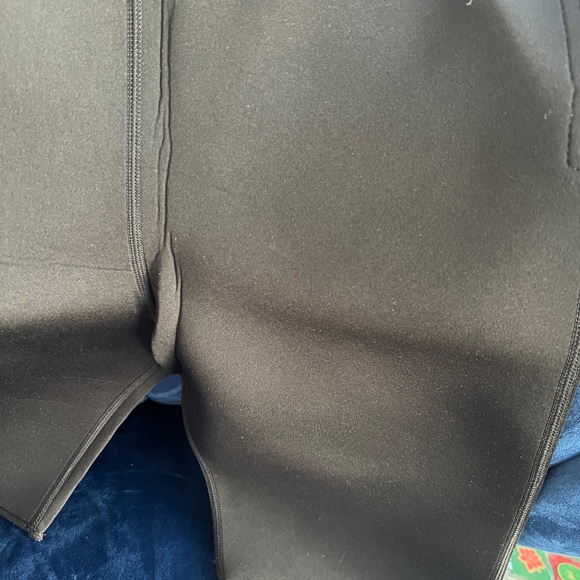 Women’s Athletic wear. - Picture 5 of 5